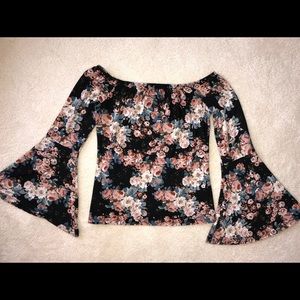 Polly and Esther/ Bohemian Bell Sleeve, 70’s soft